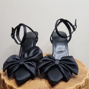 A New Day Black Heels with Bow Detail